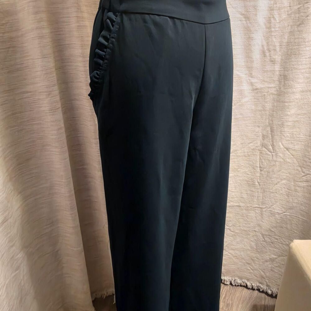 CeCe deep forest/hunter green ruffle pocket pant